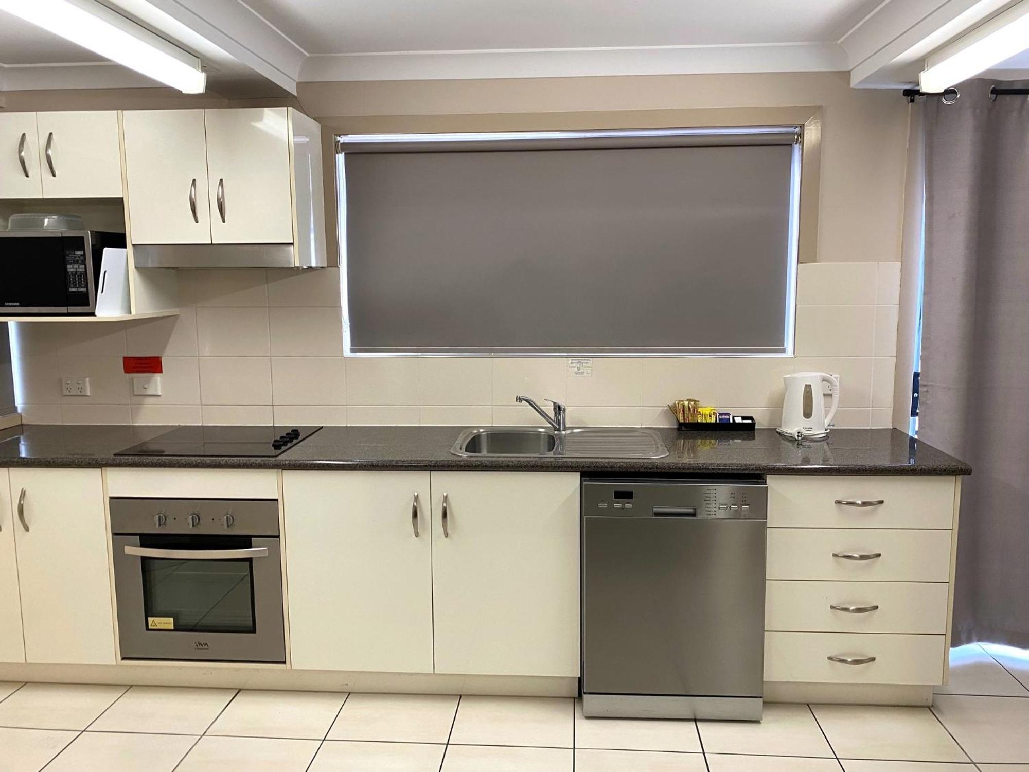 City Ville Apartments And Motel Rockhampton Zimmer foto